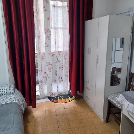 Tetyana Bed & Breakfast Neapel