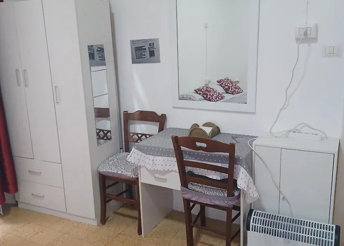 לינה וארוחת בוקר Tetyana